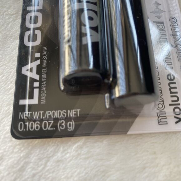 L.A. Colors Turn the Volume Up! Mascara - Black, New .106 oz. - Picture 5 of 5